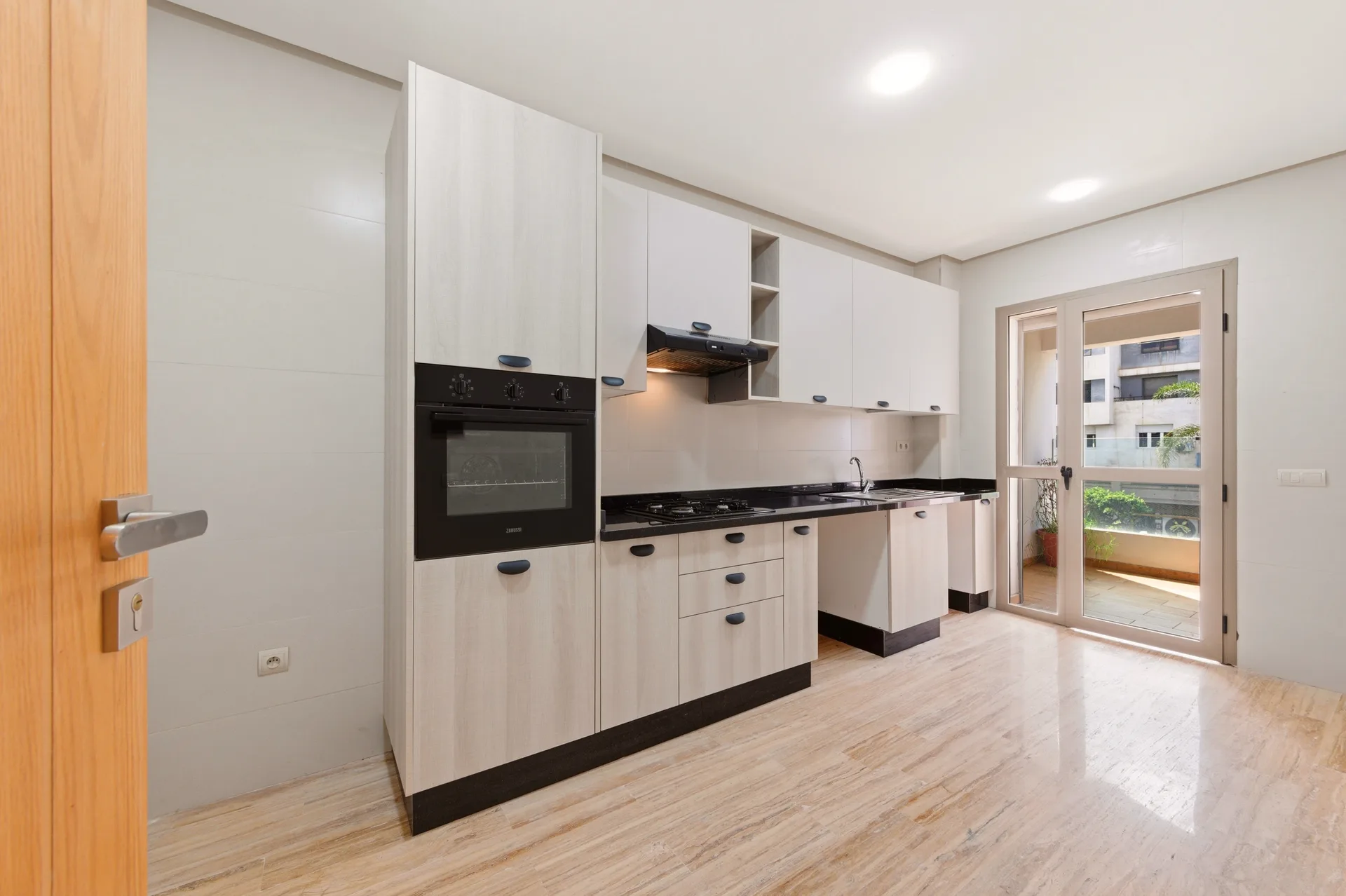 Cuisine appartement témoin West Coast Residence